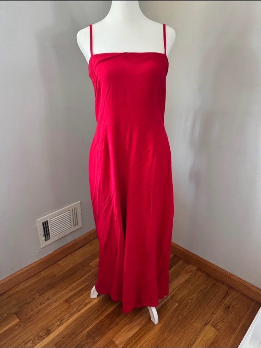 Elegant Red Spaghetti-Strap Pantsuit